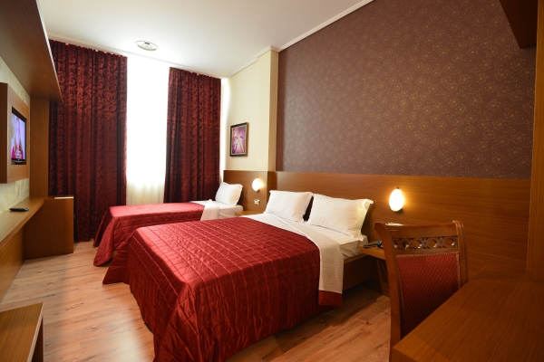 Hotel Austria (Tirana)